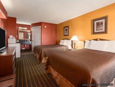 Motel Baymont By Wyndham Ga Near Tanger Outlets Mall