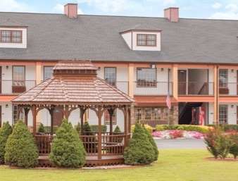 Baymont By Wyndham Ga Near Tanger Outlets Mall Motel