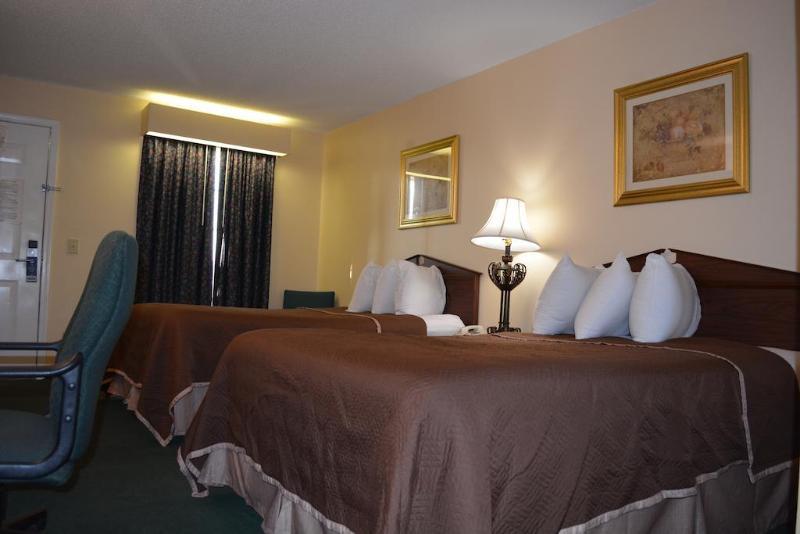 Baymont By Wyndham Ga Near Tanger Outlets Mall 2*
